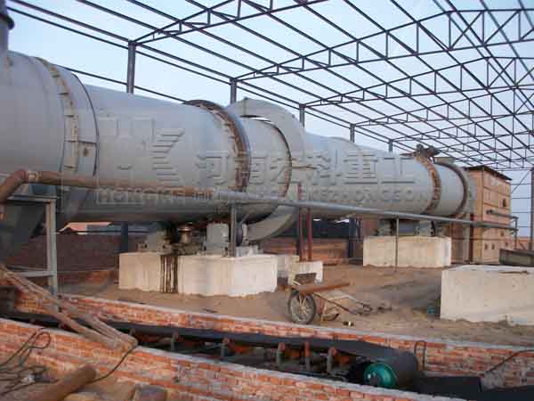 伊朗客戶現(xiàn)場(chǎng)考察陶?；剞D(zhuǎn)窯生產(chǎn)線