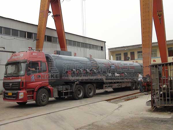 發(fā)往鄂爾多斯頁巖陶?；剞D(zhuǎn)窯發(fā)貨現(xiàn)場